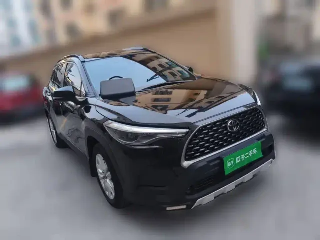 Toyota Corolla Cross — Фото автомобиля 3