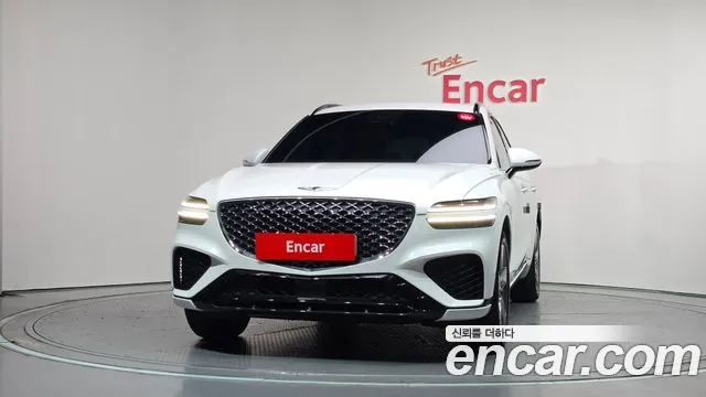 Genesis GV70 2.5T Бензин 2WD — Фото автомобиля 3