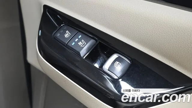 Kia Canival Carnival 4 поколение Бензин 9 мест Signature — Фото автомобиля 18