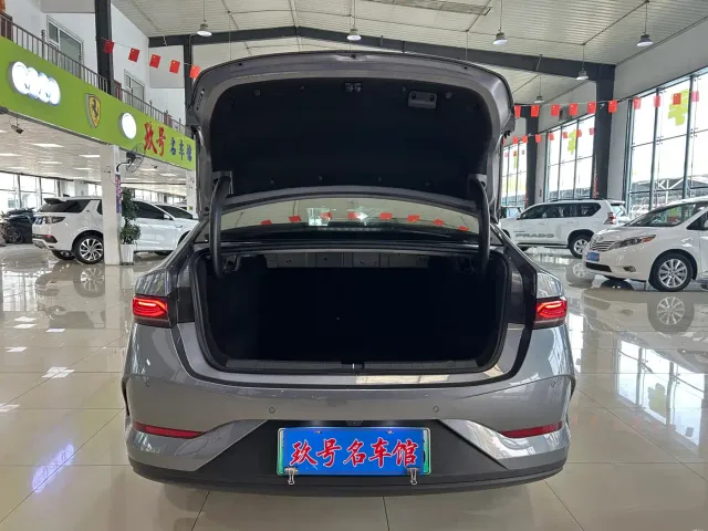 BYD Qin PLUS — Фото автомобиля 16