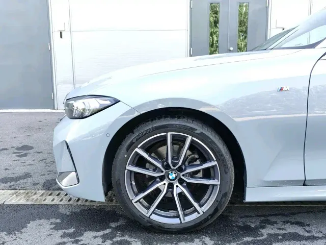 BMW 3 Series — Фото автомобиля 12