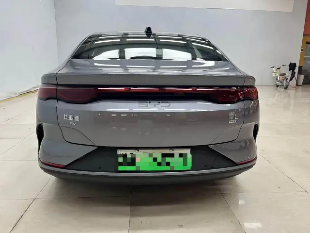 BYD Qin L — Фото автомобиля 8
