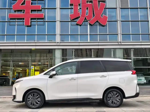 Maxus G50 PHEV — Фото автомобиля 4