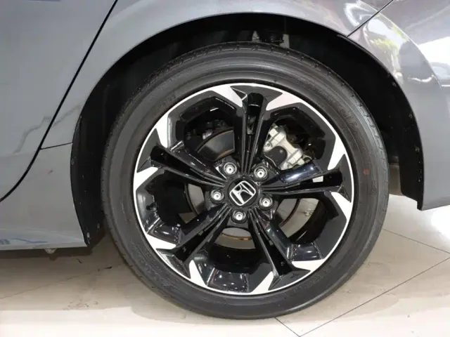 Honda Civic — Фото автомобиля 19