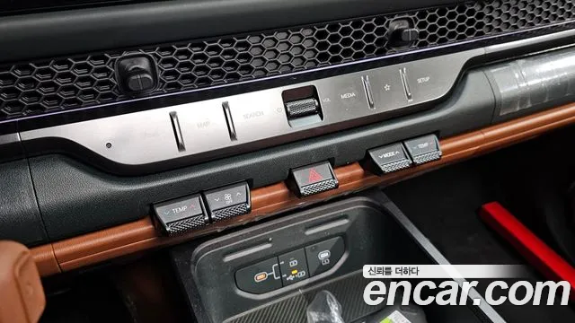 Kia Tasman Tasman 2.5T Бензин 4WD — Фото автомобиля 28