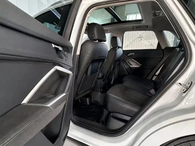 Audi Q3 — Фото автомобиля 14