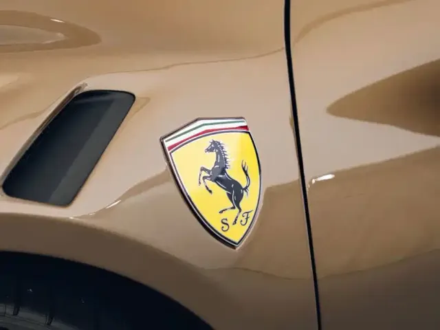 Ferrari SF90 — Фото автомобиля 11