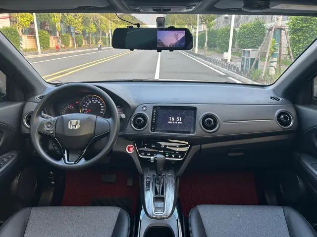 Honda XR-V — Фото автомобиля 5