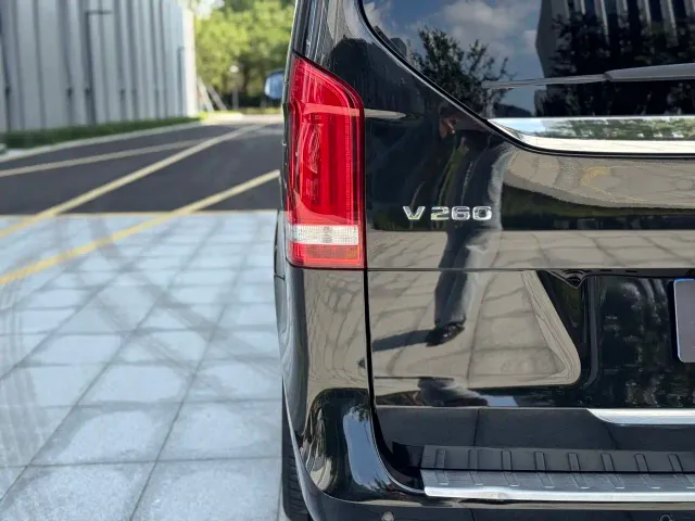 Mercedes-Benz V-Class — Фото автомобиля 8