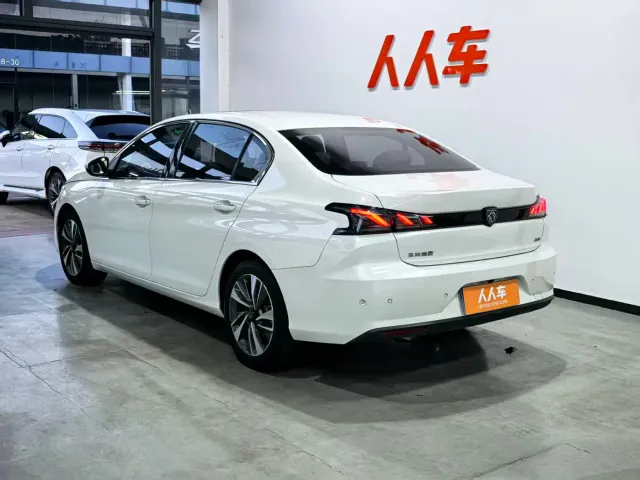 Peugeot 408 — Фото автомобиля 21