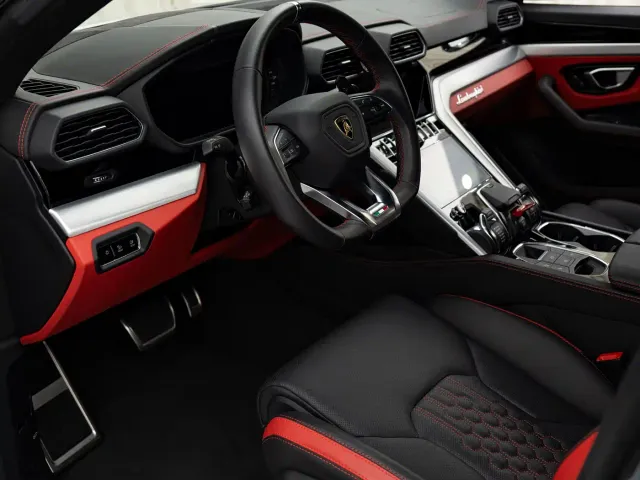 Lamborghini Urus — Фото автомобиля 7