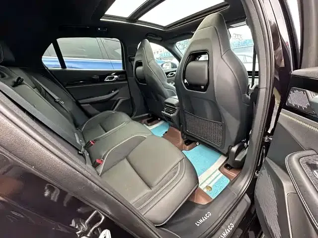 Lynk & Co 03 — Фото автомобиля 13