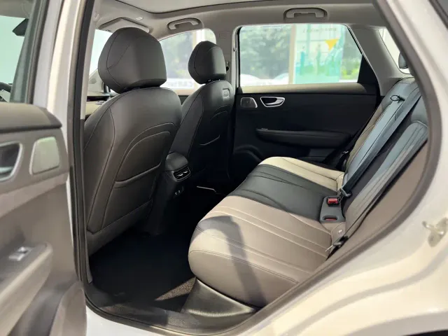 Shangjie Shangjie SUV — Фото автомобиля 13