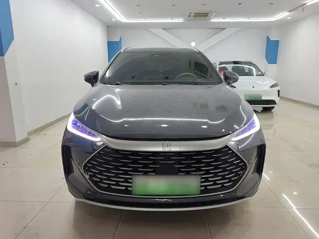 BYD Tang — Фото автомобиля 2
