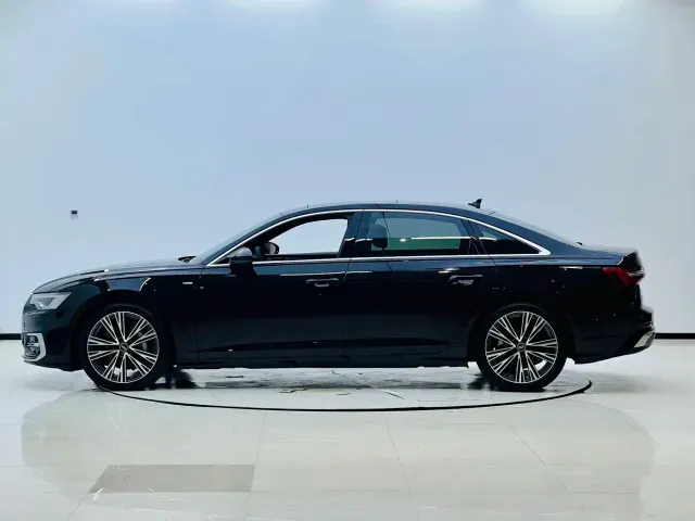 Audi A6L — Фото автомобиля 5