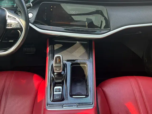 Dongfeng Yixuan MAX — Фото автомобиля 7