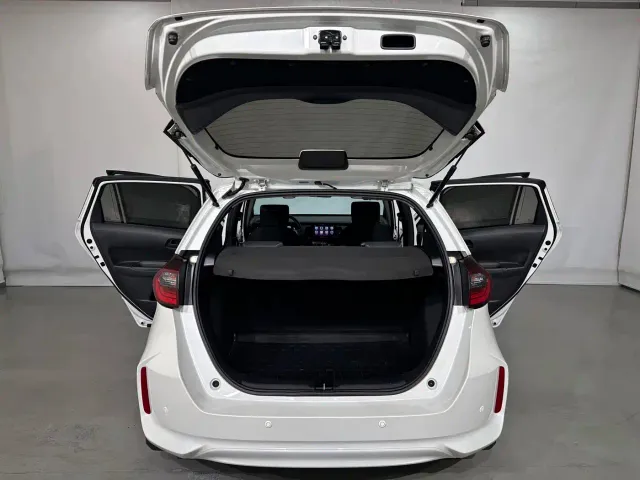 Honda Fit — Фото автомобиля 11