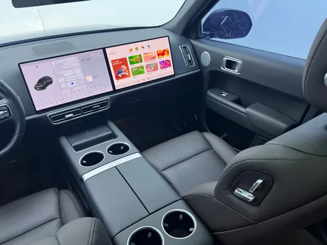 Li Auto Li Xiang L9 2022 Max — Фото автомобиля 15