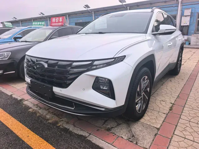 Фотография автомобиля — Hyundai Tucson