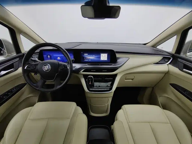 Buick GL8 — Фото автомобиля 5
