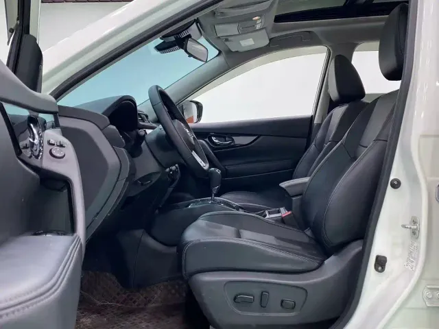 Nissan X-Trail — Фото автомобиля 4