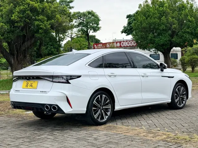 Chery Arrizo 8 — Фото автомобиля 18