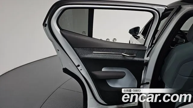 Volvo EX30 — Фото автомобиля 14