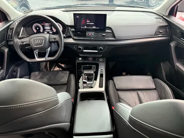 Audi Q5L — Фото автомобиля 5