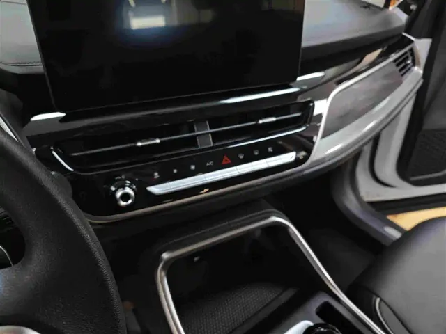 Haval H6 — Фото автомобиля 16