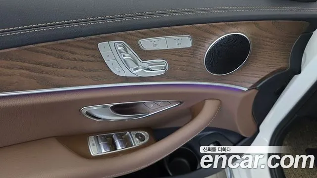 Mercedes-Benz E-Class W213 — Фото автомобиля 28