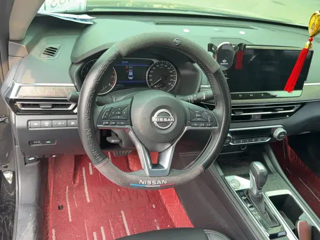 Nissan Teana — Фото автомобиля 3