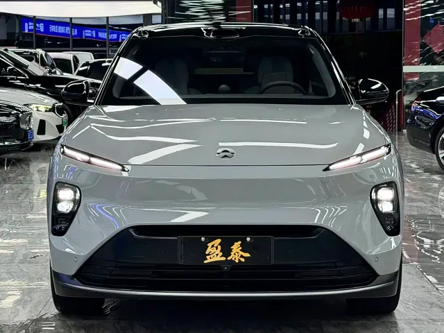 Nio ES8 — Фото автомобиля 2