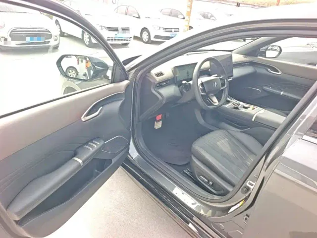 Changan Eado — Фото автомобиля 15