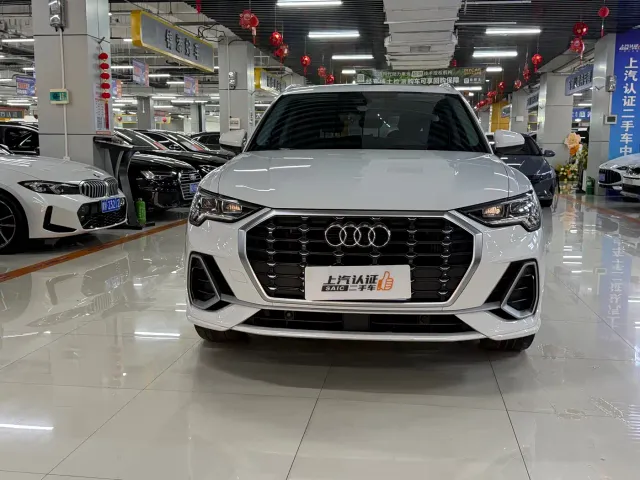 Audi Q3 — Фото автомобиля 2