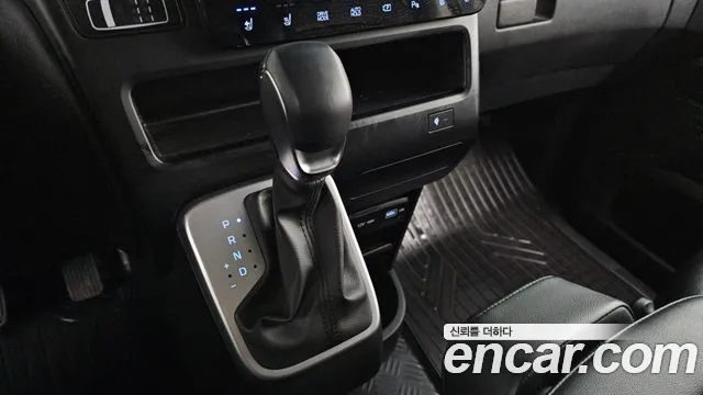 Hyundai Staria — Фото автомобиля 12