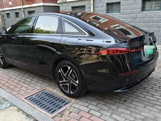 Roewe D7 — Фото автомобиля 12