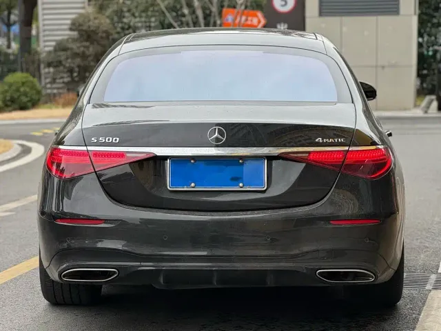 Mercedes-Benz S-Class — Фото автомобиля 3