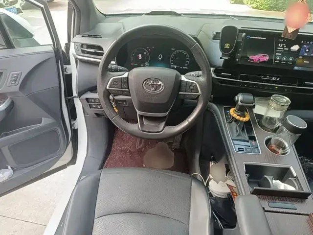 Toyota Granvia — Фото автомобиля 10