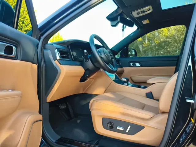 Li Auto ONE — Фото автомобиля 8