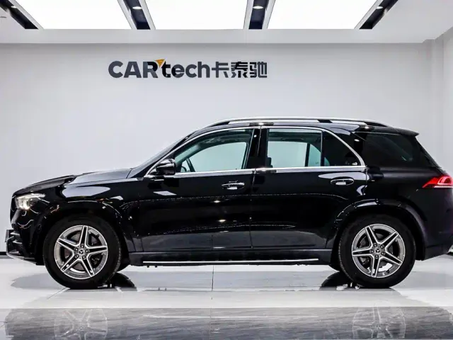 Mercedes-Benz GLE-Class — Фото автомобиля 3