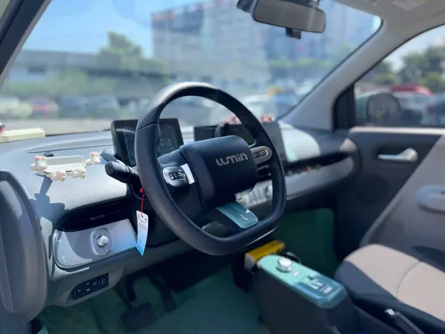 Changan Lumin — Фото автомобиля 5