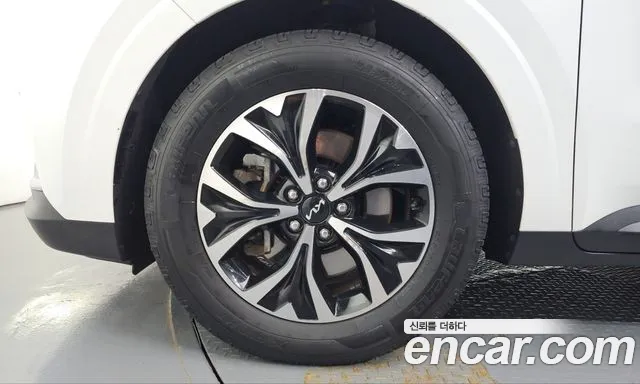 Kia Carnival 4th Gen — Фото автомобиля 5