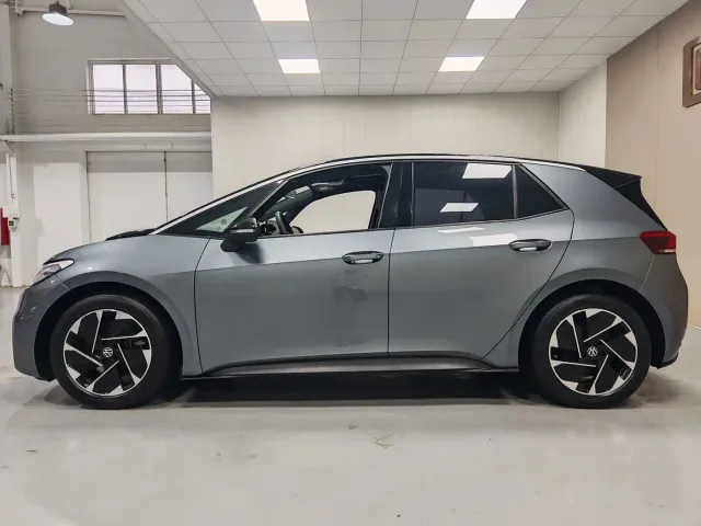 Volkswagen ID.3 — Фото автомобиля 13