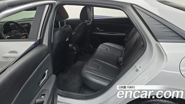 Hyundai Avante CN7 — Фото автомобиля 17
