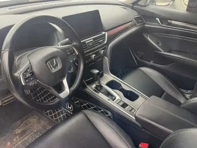 Honda Accord — Фото автомобиля 2