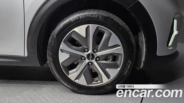 Kia Niro Niro Plus Air — Фото автомобиля 5