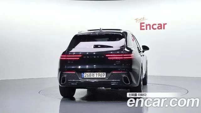 Genesis GV70 — Фото автомобиля 3