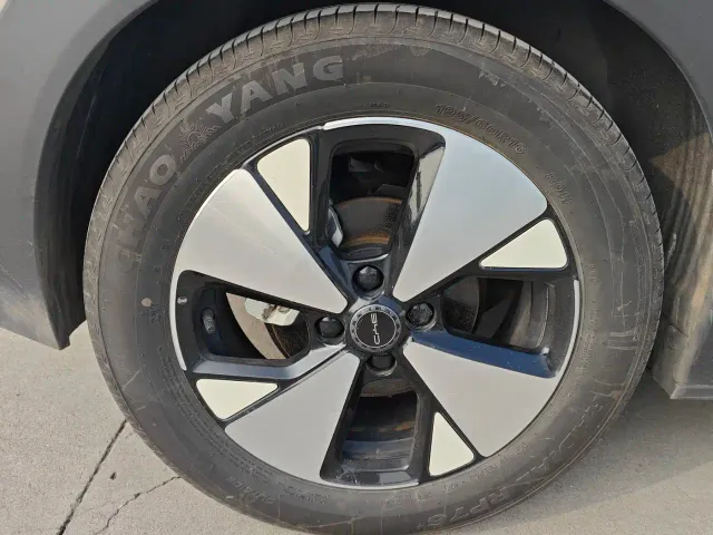 BYD Dolphin — Фото автомобиля 14