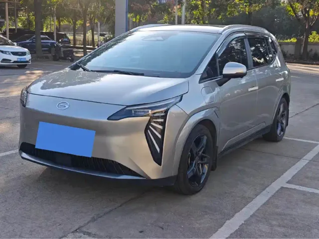 GAC Aion Y — Фото автомобиля 2