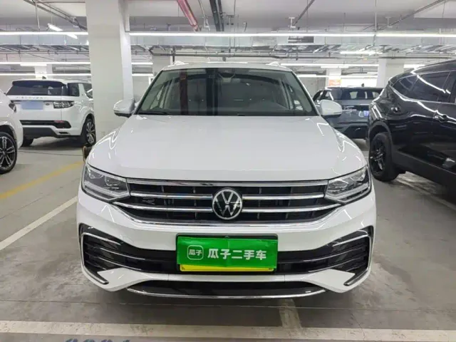 Volkswagen Tiguan L — Фото автомобиля 2